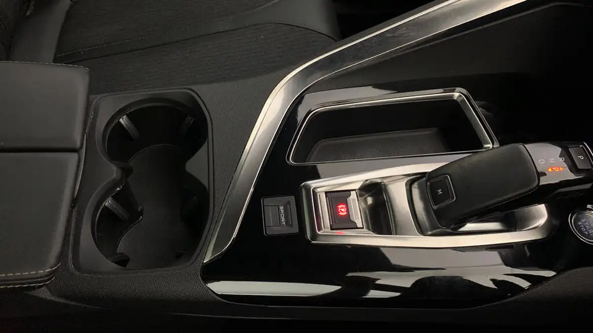 2020-peugeot-3008-suv-12-puretech-gt-line-eat8-big-31