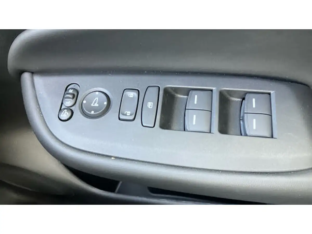 2025-honda-jazz-15-i-mmd-crosstar-advance-big-14