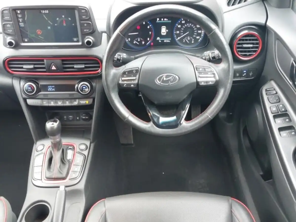 2019-hyundai-kona-16-t-gdi-premium-gt-1-tone-roof-big-6