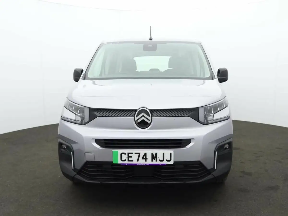 2025-citroen-berlingo-e-plus-xl-size-big-1