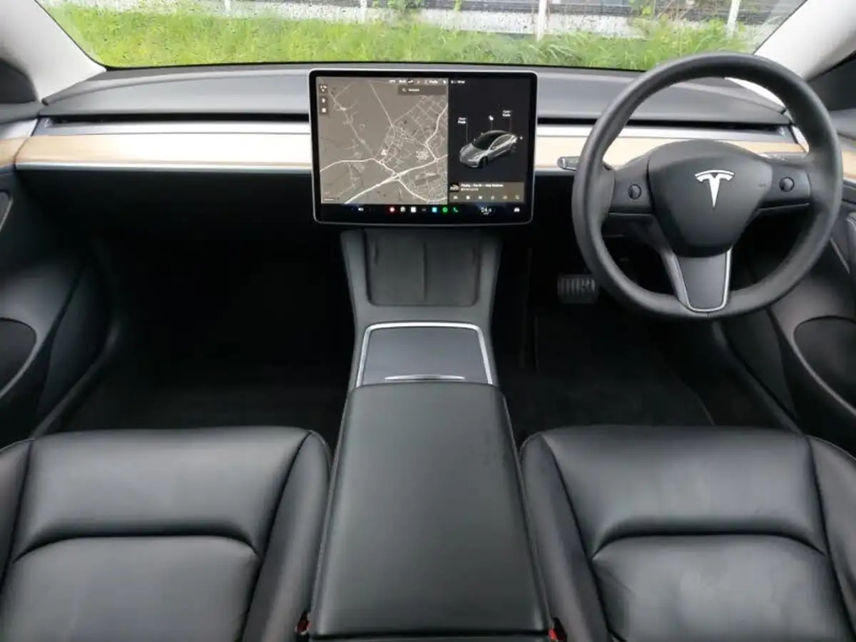 2021-tesla-model-3-e-long-range-awd-big-2
