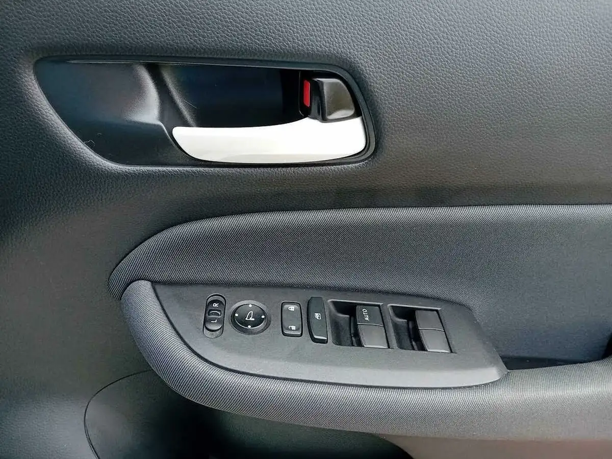 2020-honda-jazz-15-i-mmd-se-big-25