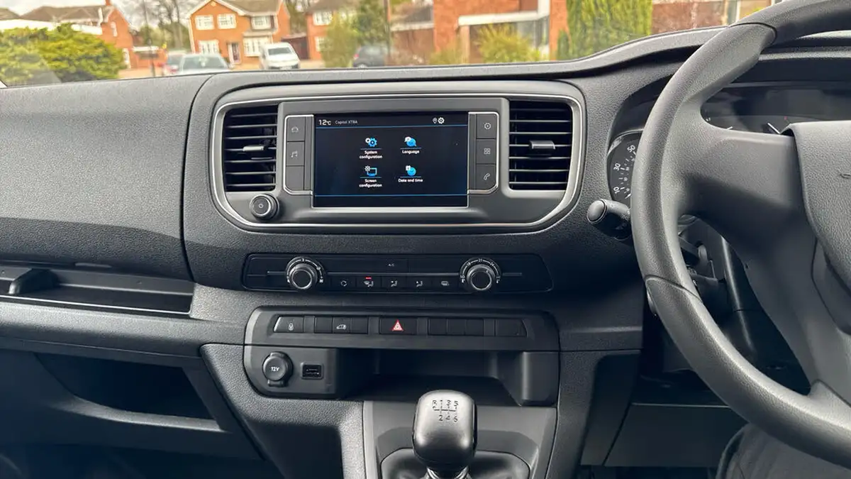 2023-peugeot-expert-15-bluehdi-professional-premium-standard-1000-big-9