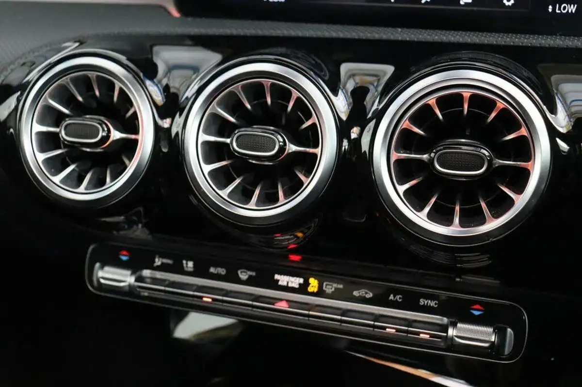 2022-mercedes-benz-cla-13-cla-200-amg-line-premium-plus-coupe-4d-big-27