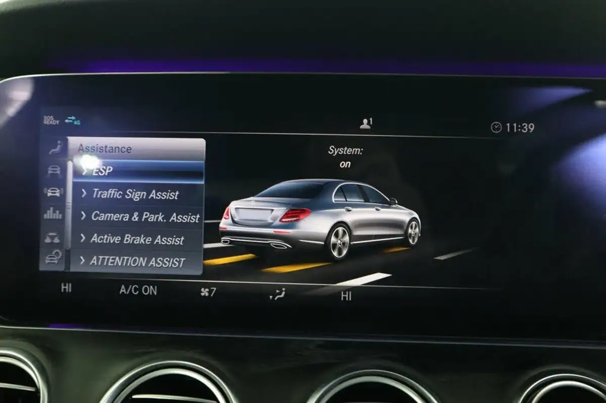 2019-mercedes-benz-e-class-20d-e220d-amg-line-night-edition-premium-plus-saloon-4d-big-42