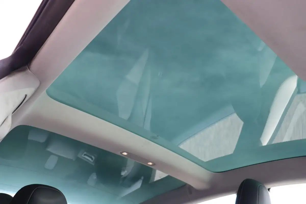 2019-tesla-model-3-e-4x4-performance-pack-big-2