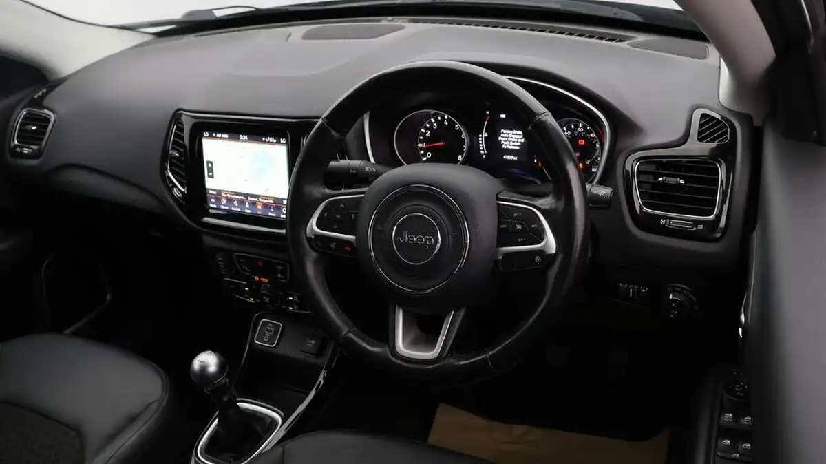 2021-jeep-compass-14-multiair-ii-night-eagle-big-8