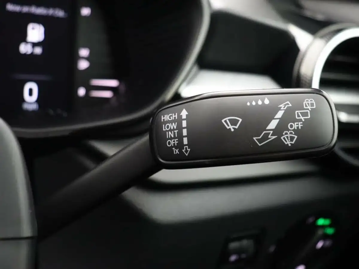 2023-skoda-fabia-10-mpi-colour-edition-big-32