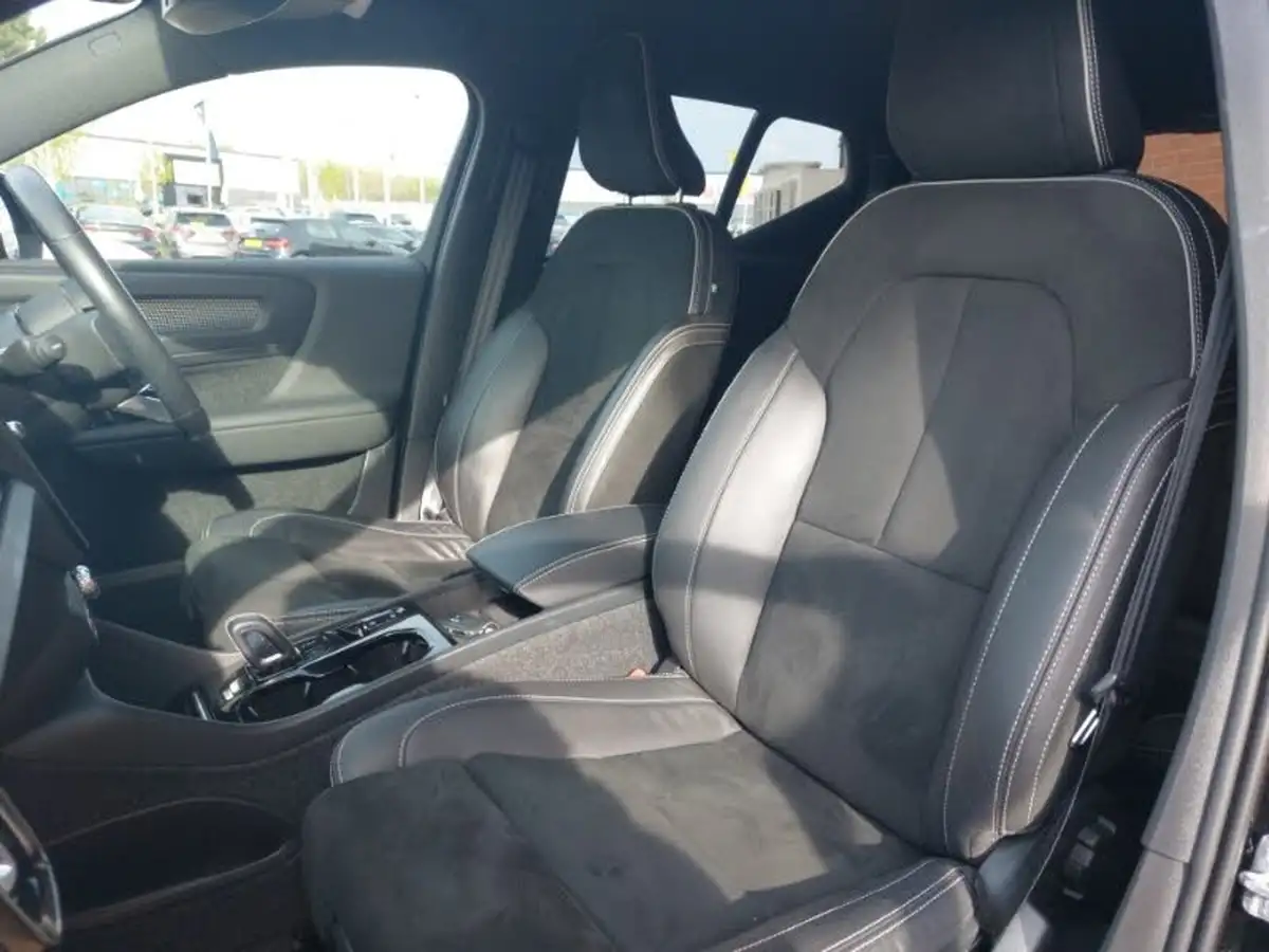 2021-volvo-xc40-15-t4-r-design-208bhp-big-11