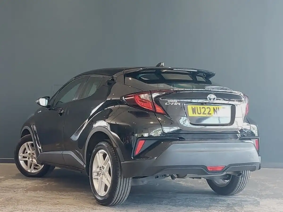 2022-toyota-c-hr-18-vvt-i-icon-big-1
