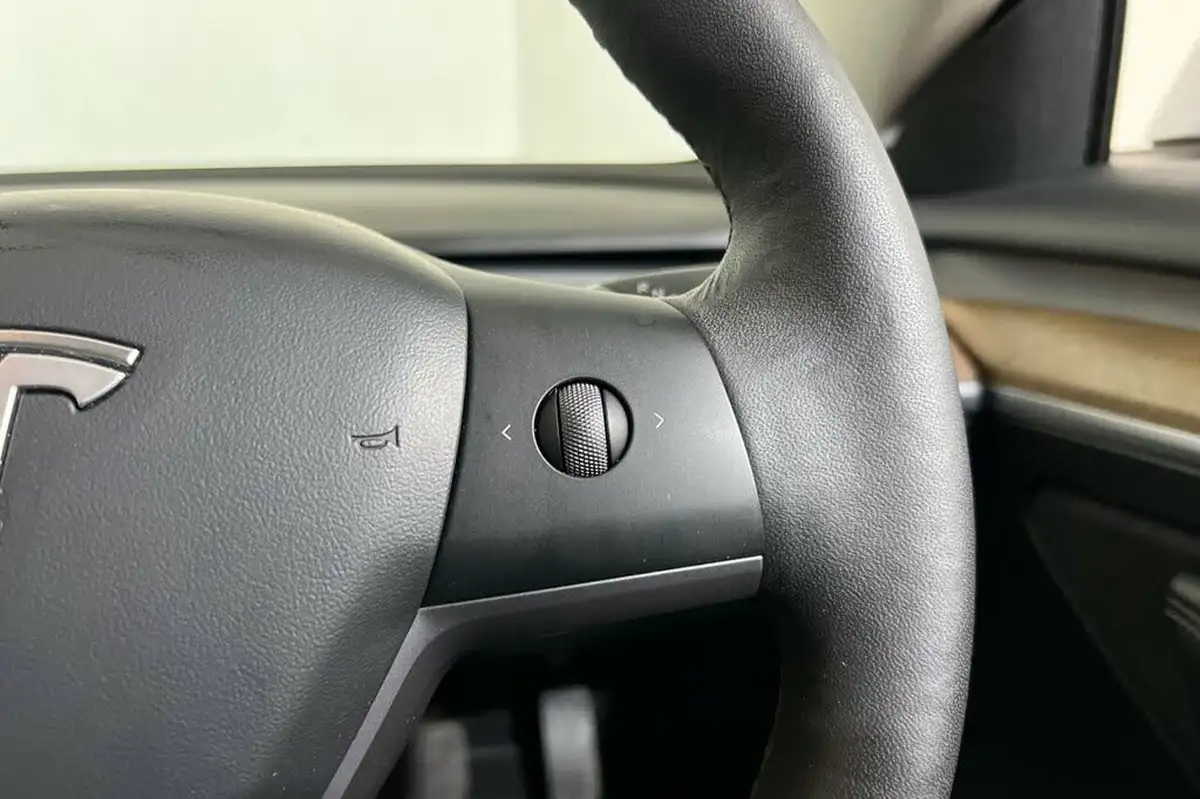 2021-tesla-model-3-e-long-range-4x4-big-22