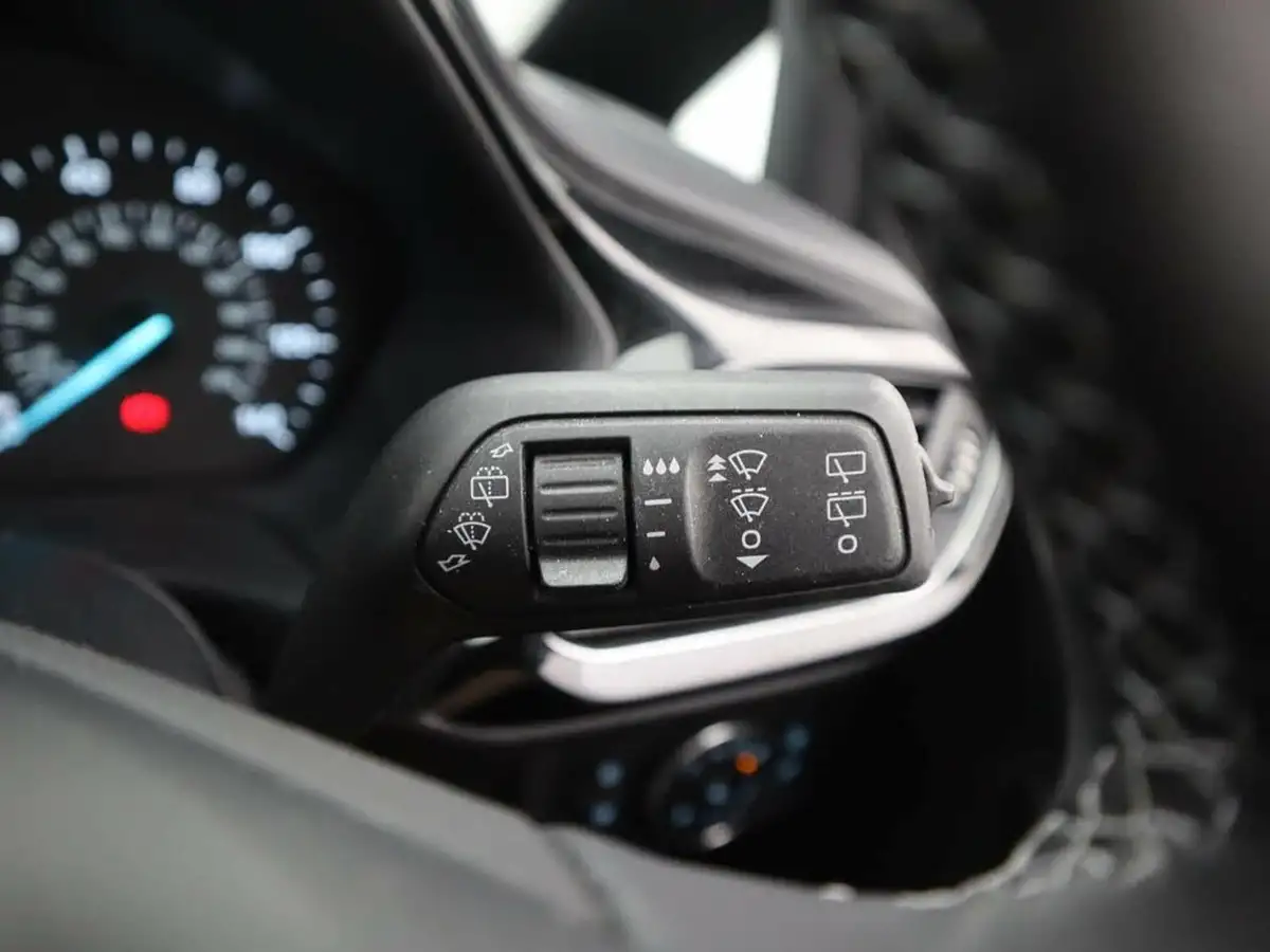 2022-ford-fiesta-10t-titanium-125ps-hybrid-mhev-powershift-big-25