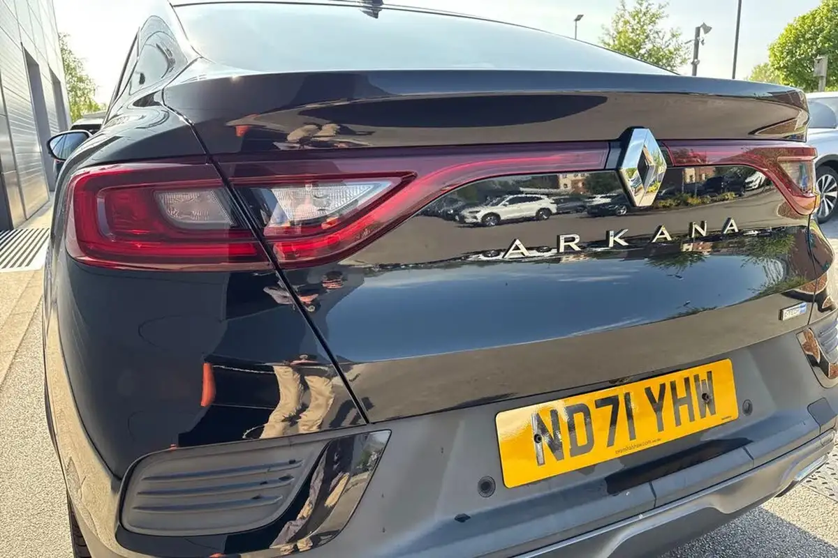 2021-renault-arkana-16-rs-line-big-7