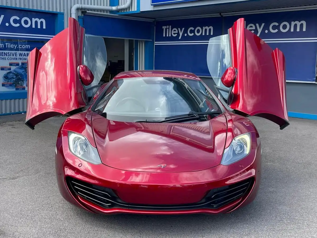 2011-mclaren-12c-38-big-4