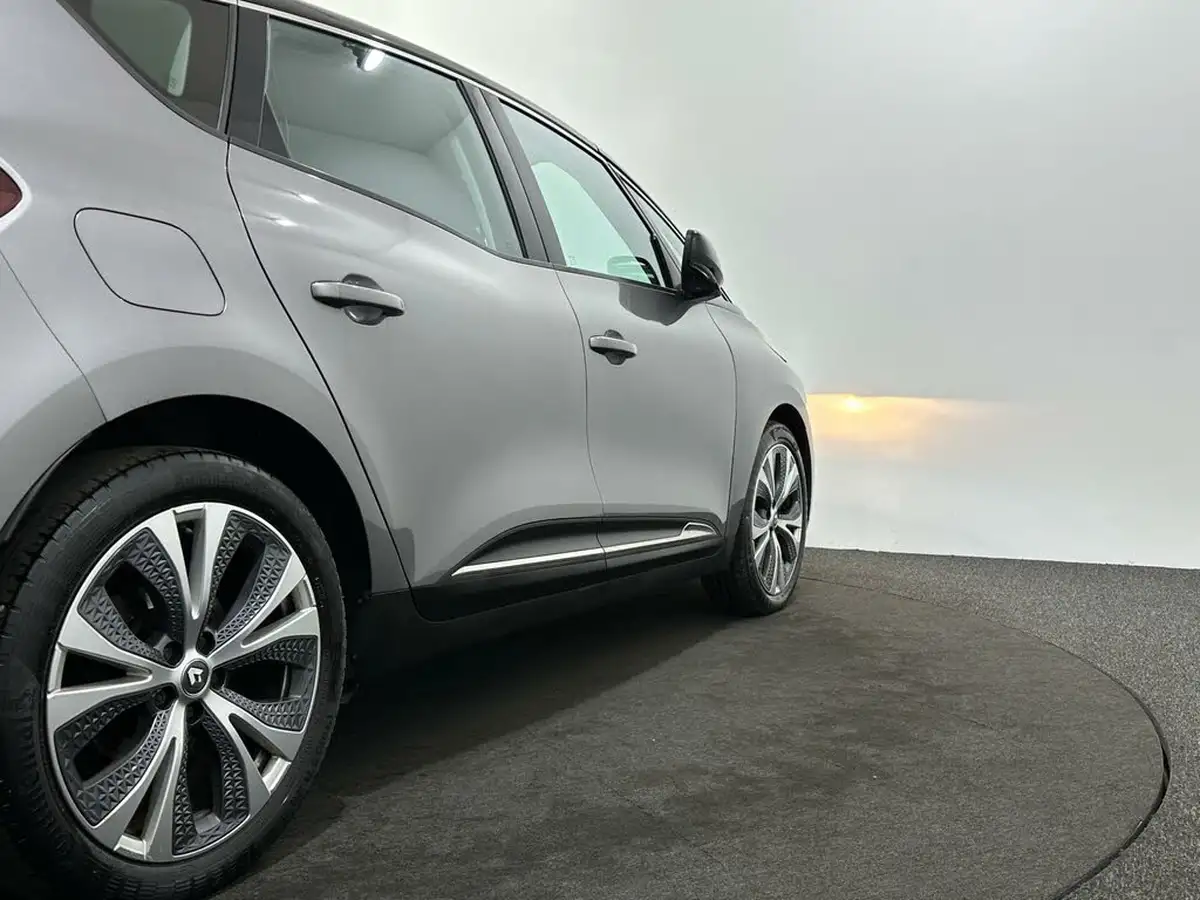 2017-renault-scenic-16dci-dynamique-nav-big-47