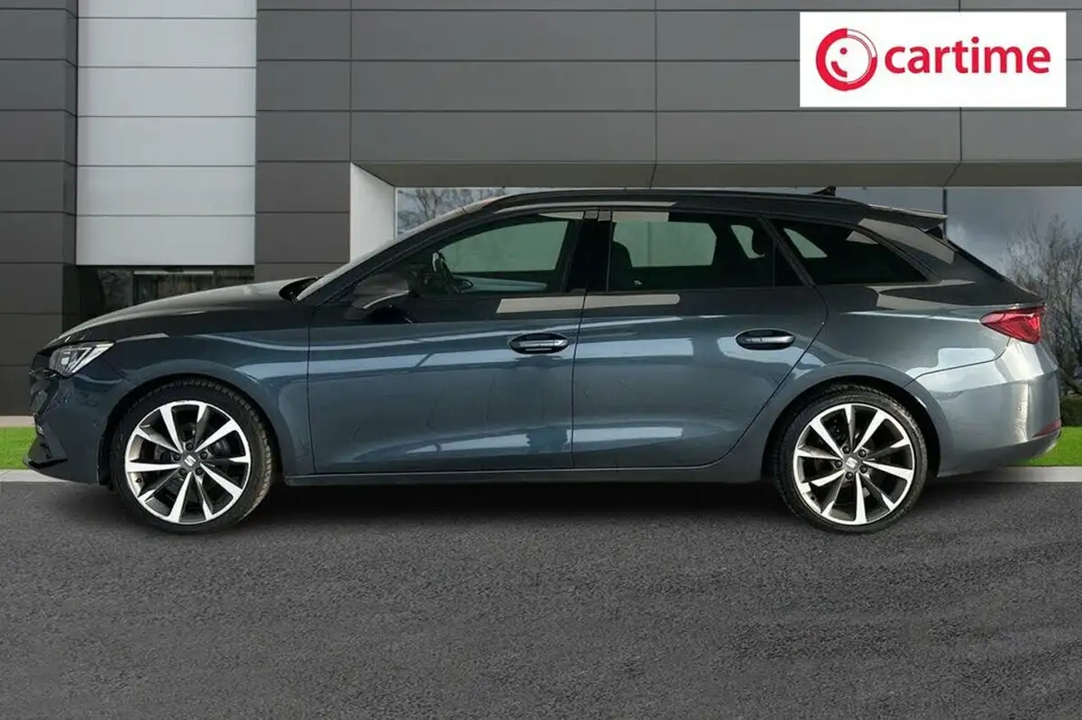 2022-seat-leon-big-2