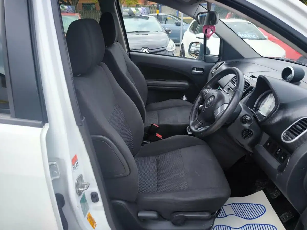 2012-suzuki-splash-12-sz4-auto-big-13