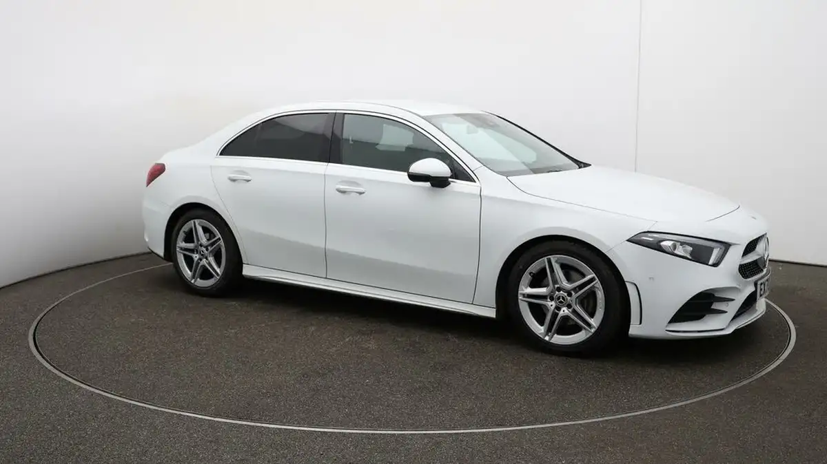 2020-mercedes-benz-a-class-13-a180-amg-line-executive-saloon-4d-7g-dct-big-37