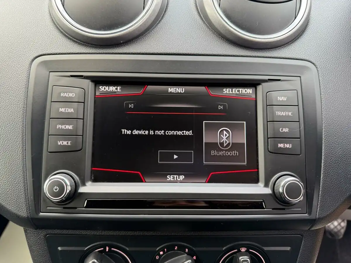 2016-seat-ibiza-12-tsi-fr-technology-110ps-sportcoupe-3d-big-25