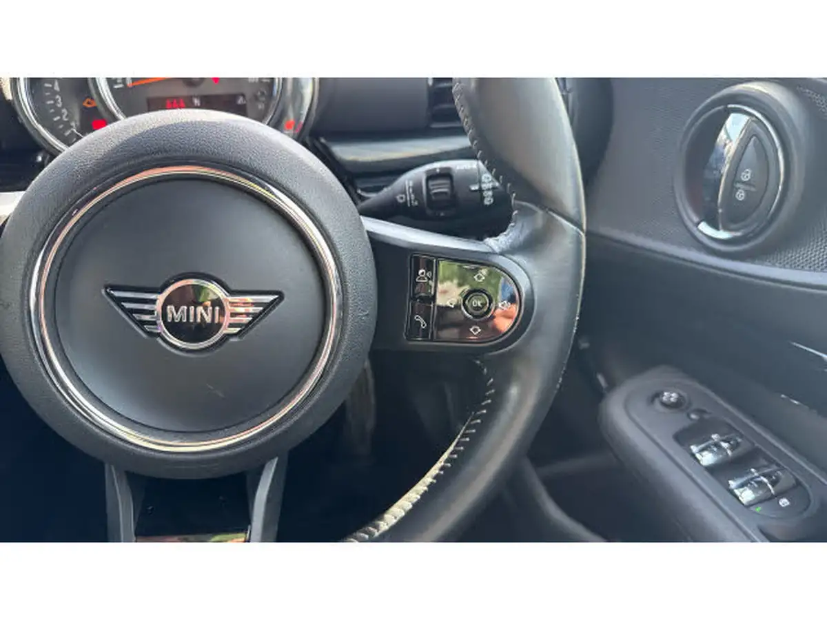 2021-mini-clubman-20-cooper-s-shadow-edition-big-17