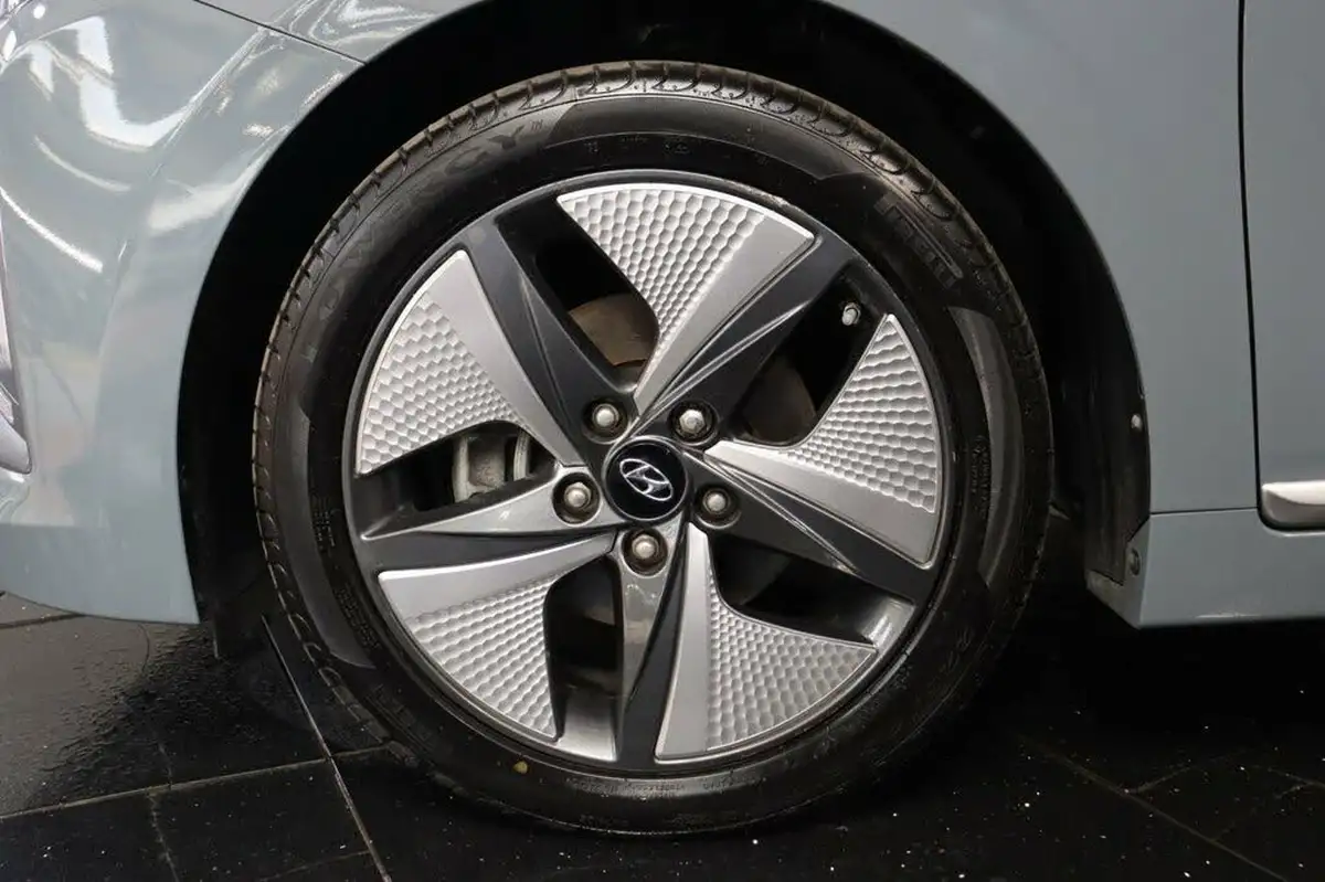 2022-hyundai-ioniq-16-gdi-premium-se-hybrid-big-35
