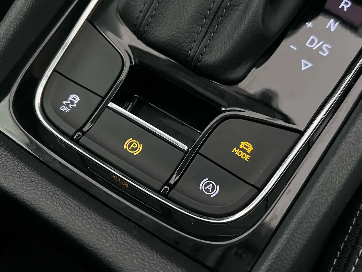2018-skoda-karoq-15-tsi-edition-ss-dsg-big-27