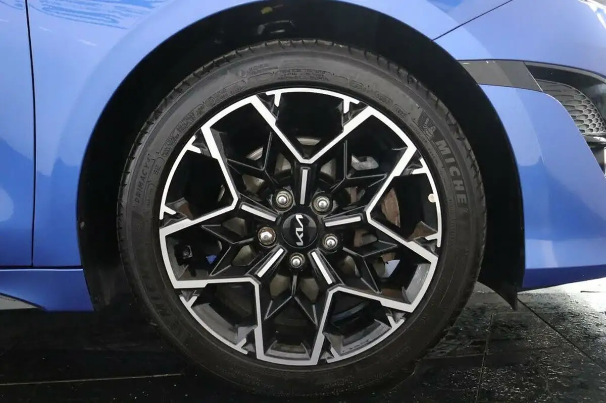2022-kia-pro-ceed-15-t-gdi-gt-line-big-39