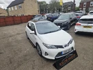 2015-toyota-auris-18-vvt-i-hsd-excel-hatchback-e-cvt-small-7