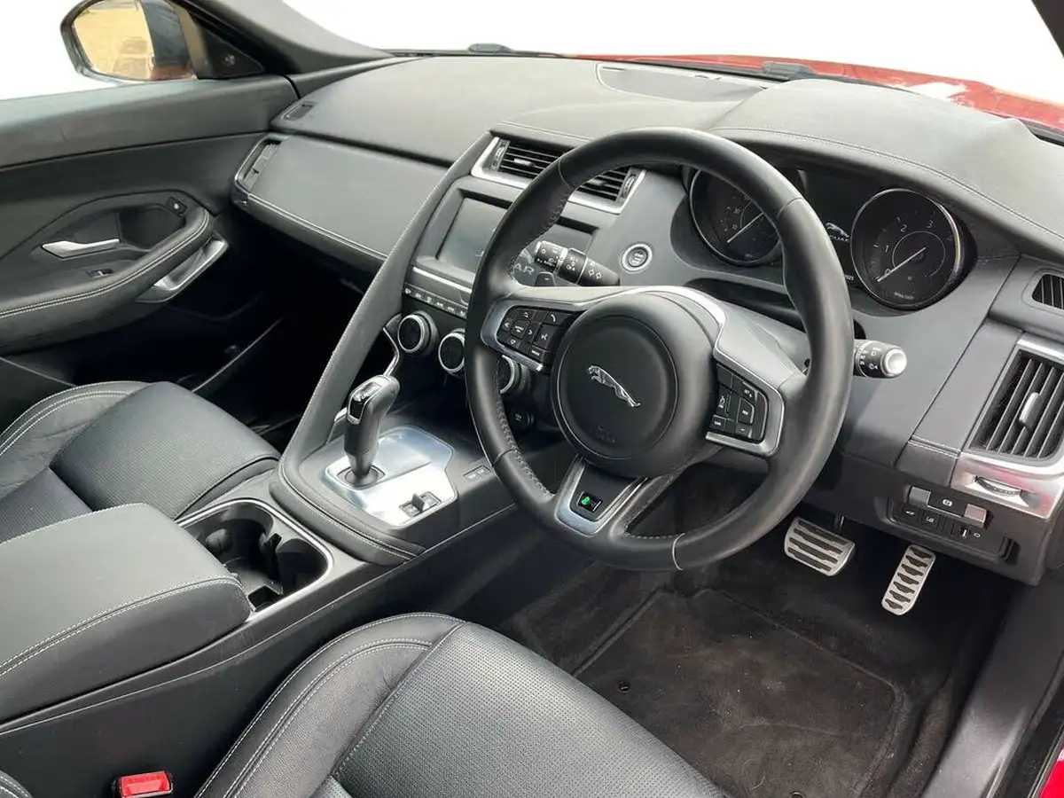 2019-jaguar-e-pace-20-i4d-r-dynamic-s-180ps-awd-auto-big-4