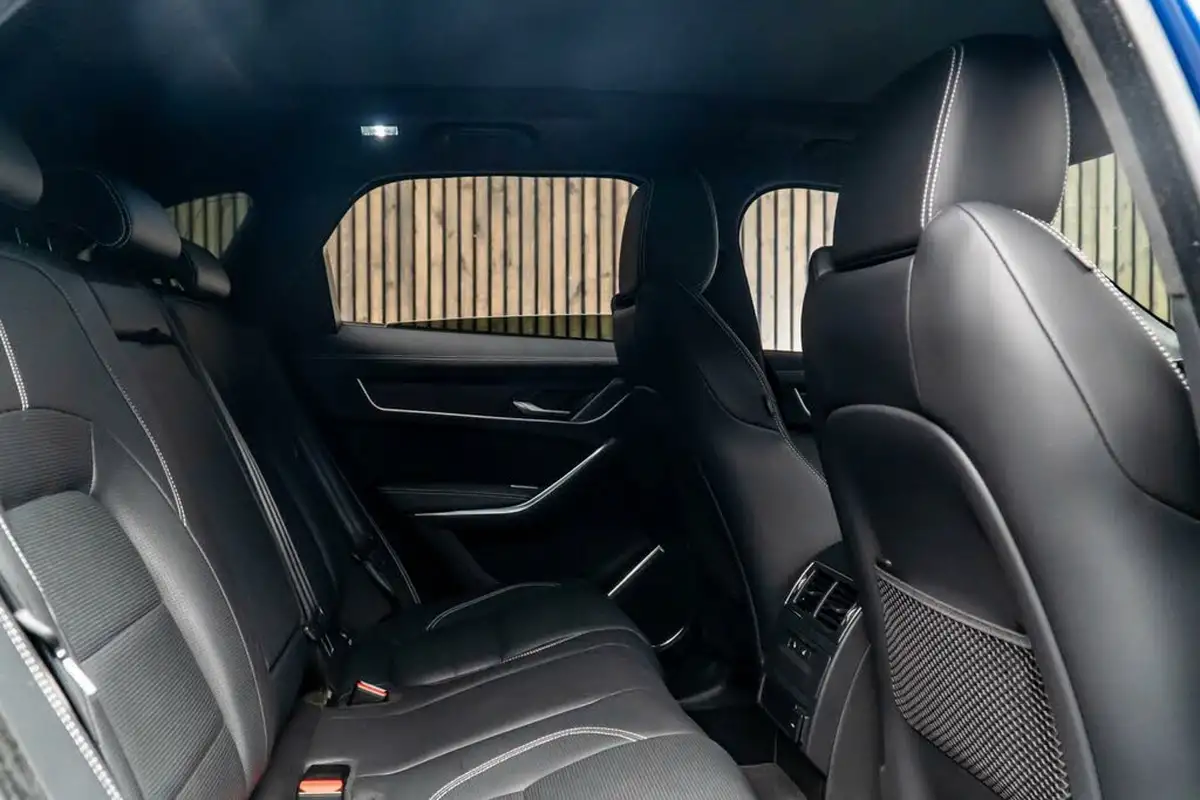 2021-jaguar-f-pace-20-d200-r-dynamic-hse-mhev-big-38