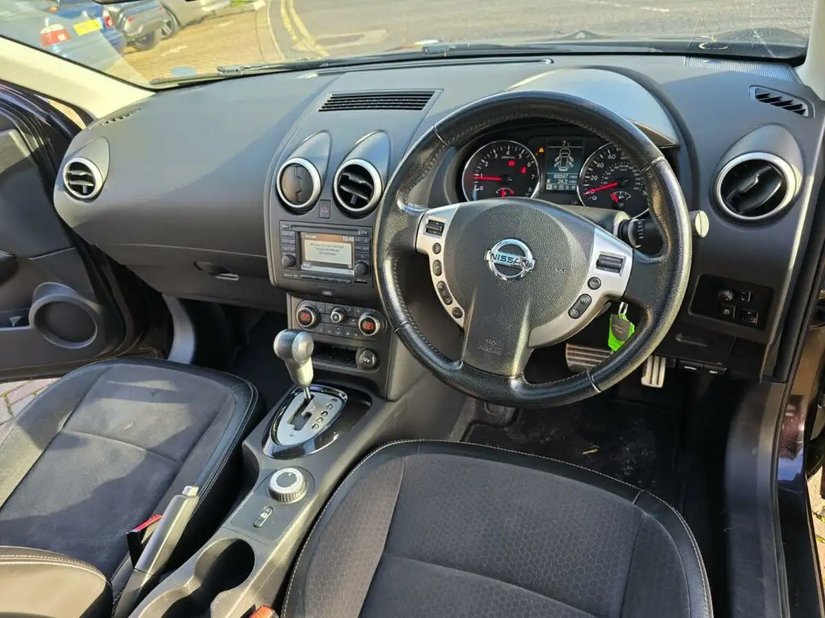 2013-nissan-qashqai2-20-360-4wd-cvt-big-6