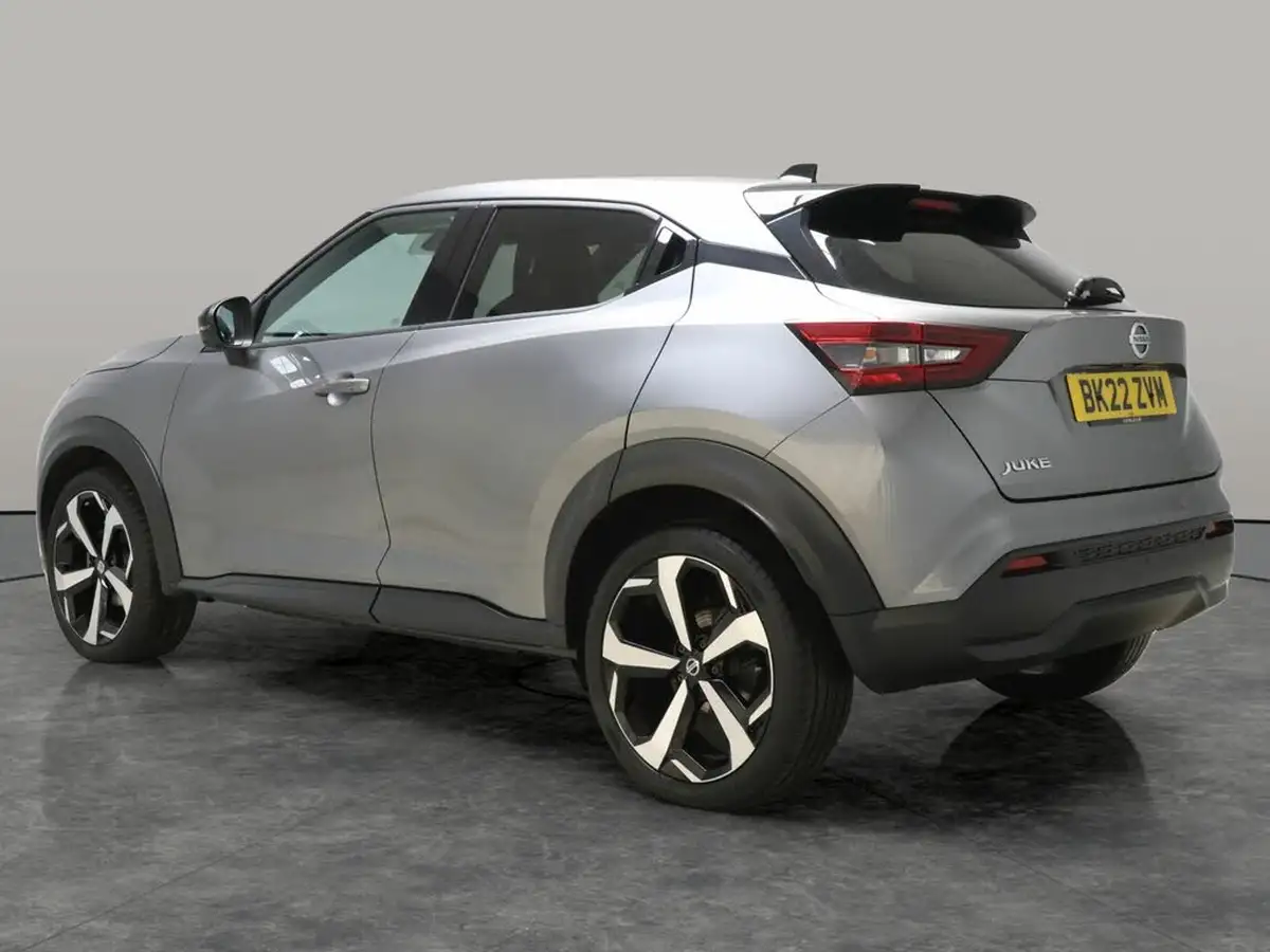2022-nissan-juke-10-dig-t-tekna-big-13