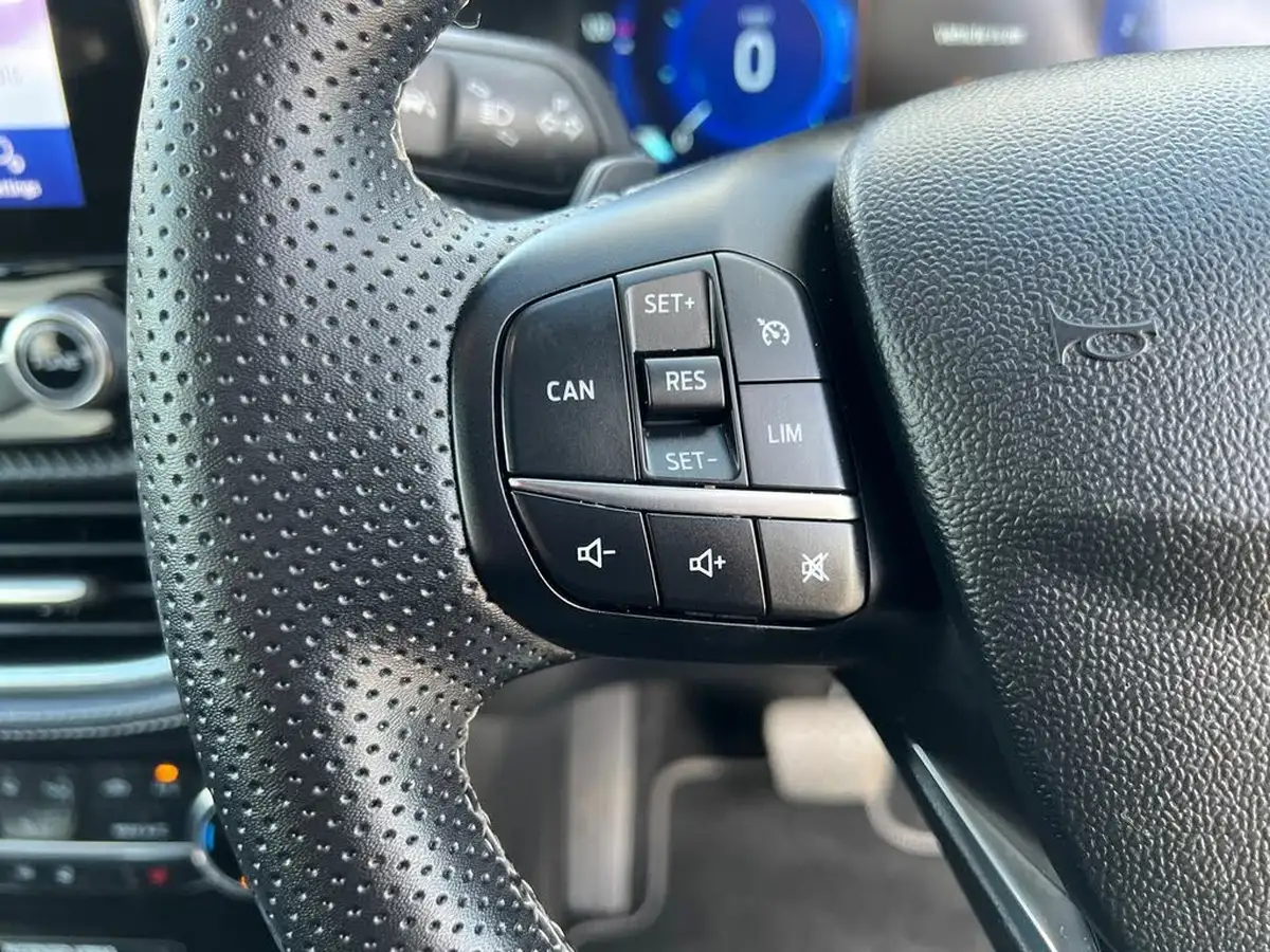 2021-ford-puma-suv-10-st-line-vignale-155ps-hybrid-mhev-auto-big-25