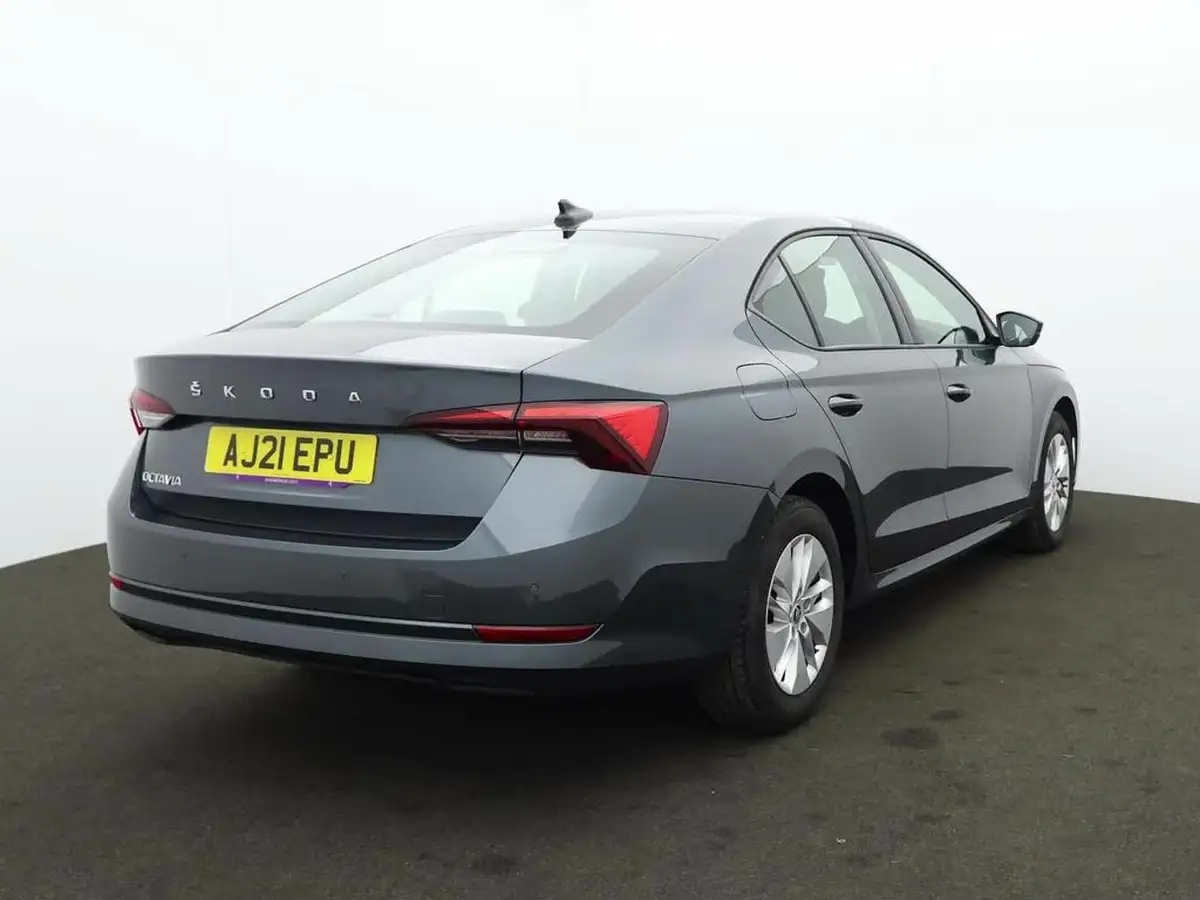 2020-skoda-octavia-15-tsi-se-technology-act-hatchback-big-4