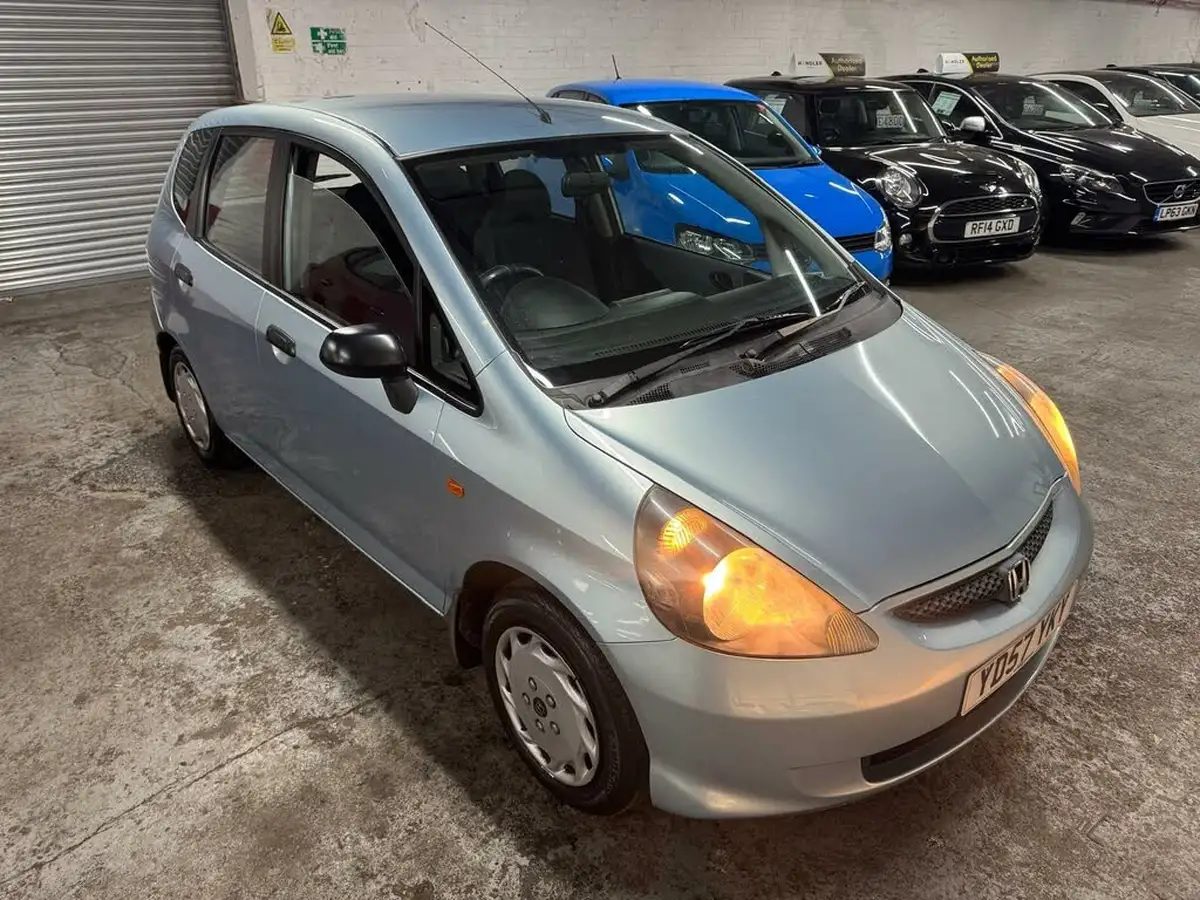 2007-honda-jazz-12-s-big-39