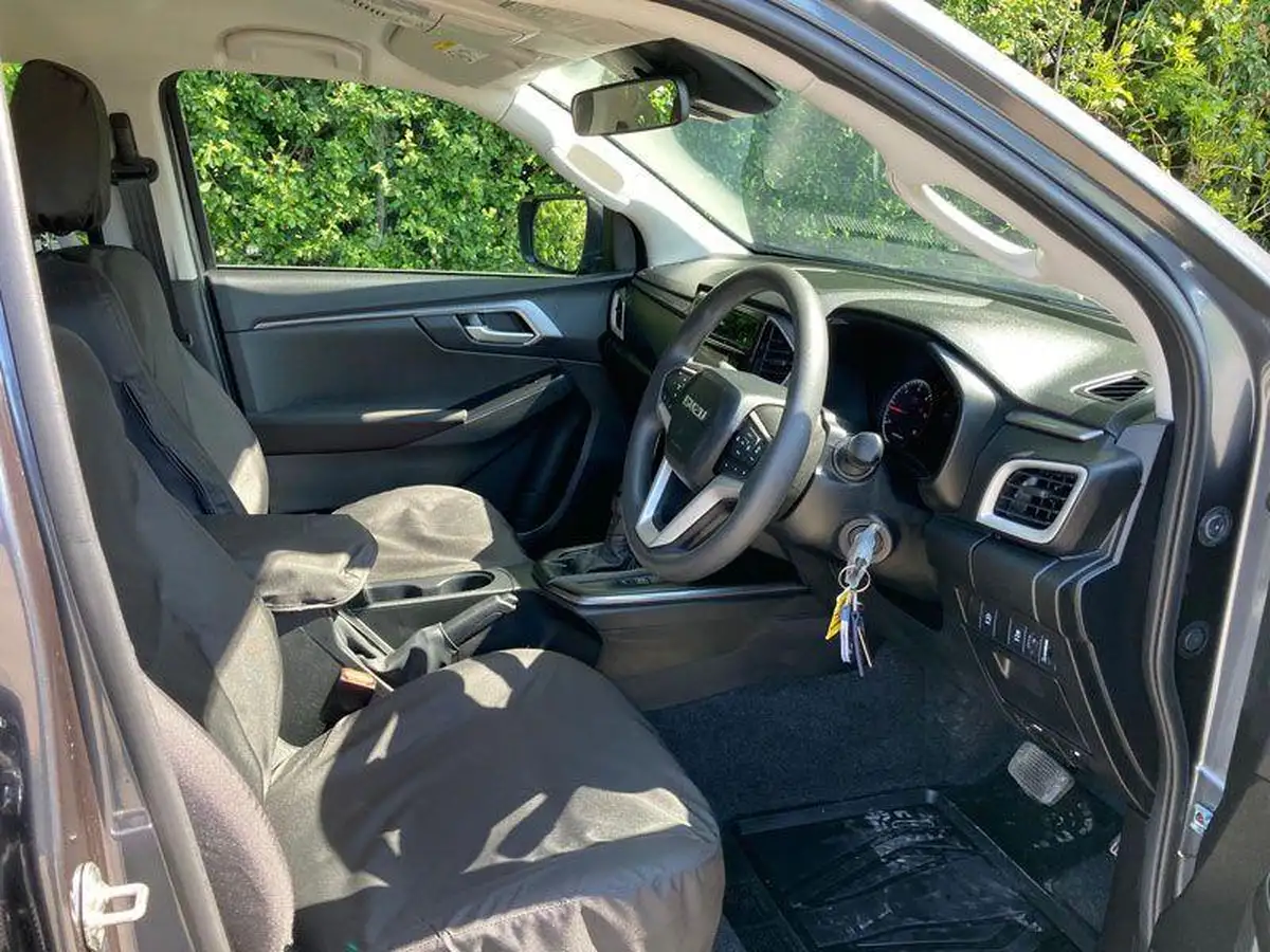 2024-isuzu-d-max-19td-dl20-double-auto-big-13