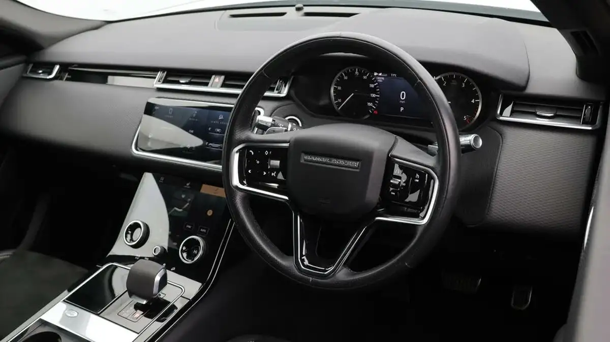 2021-land-rover-range-rover-velar-20-d200-r-dynamic-big-9