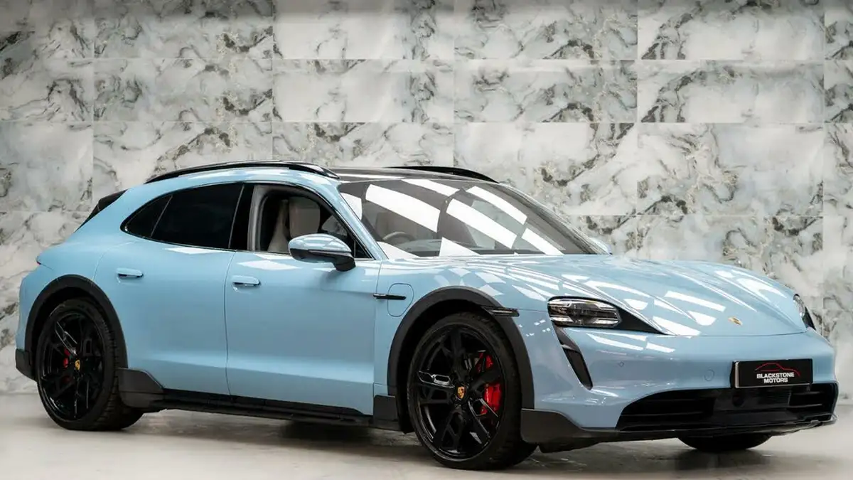 2022-porsche-taycan-e-4s-cross-turismo-big-0