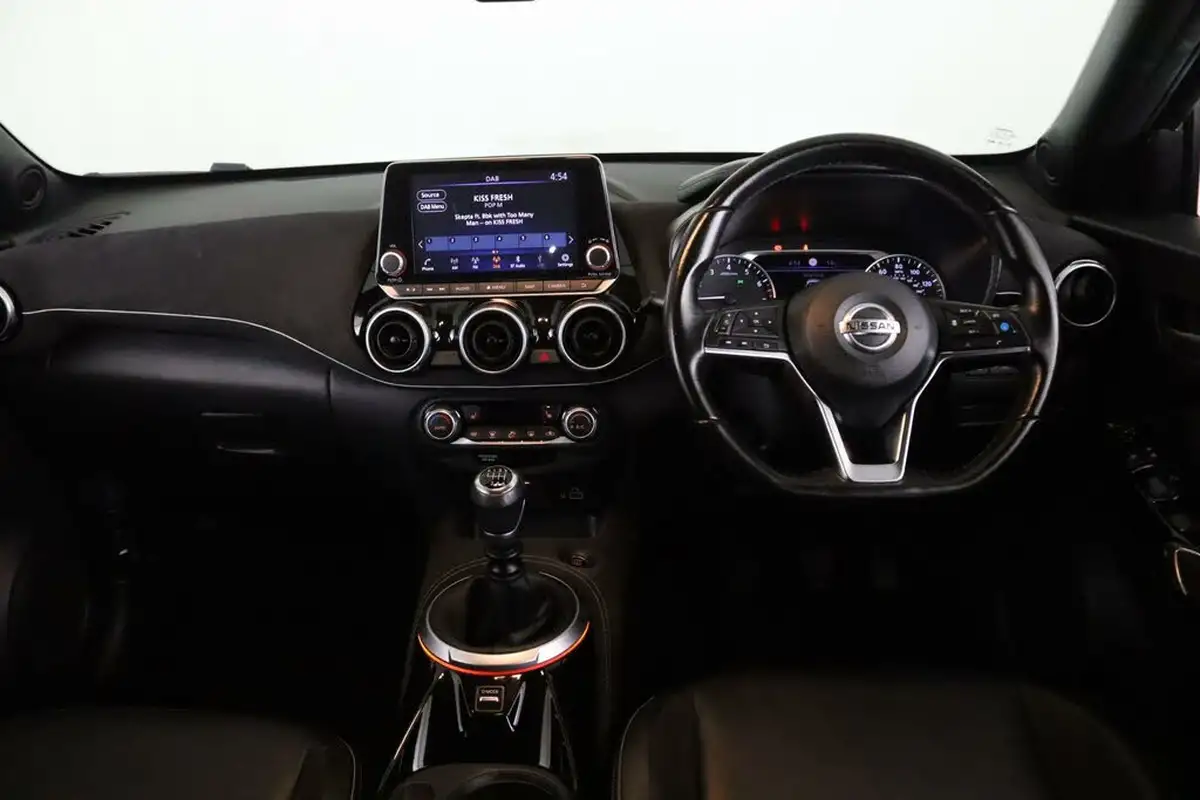 2021-nissan-juke-10-dig-t-tekna-big-14