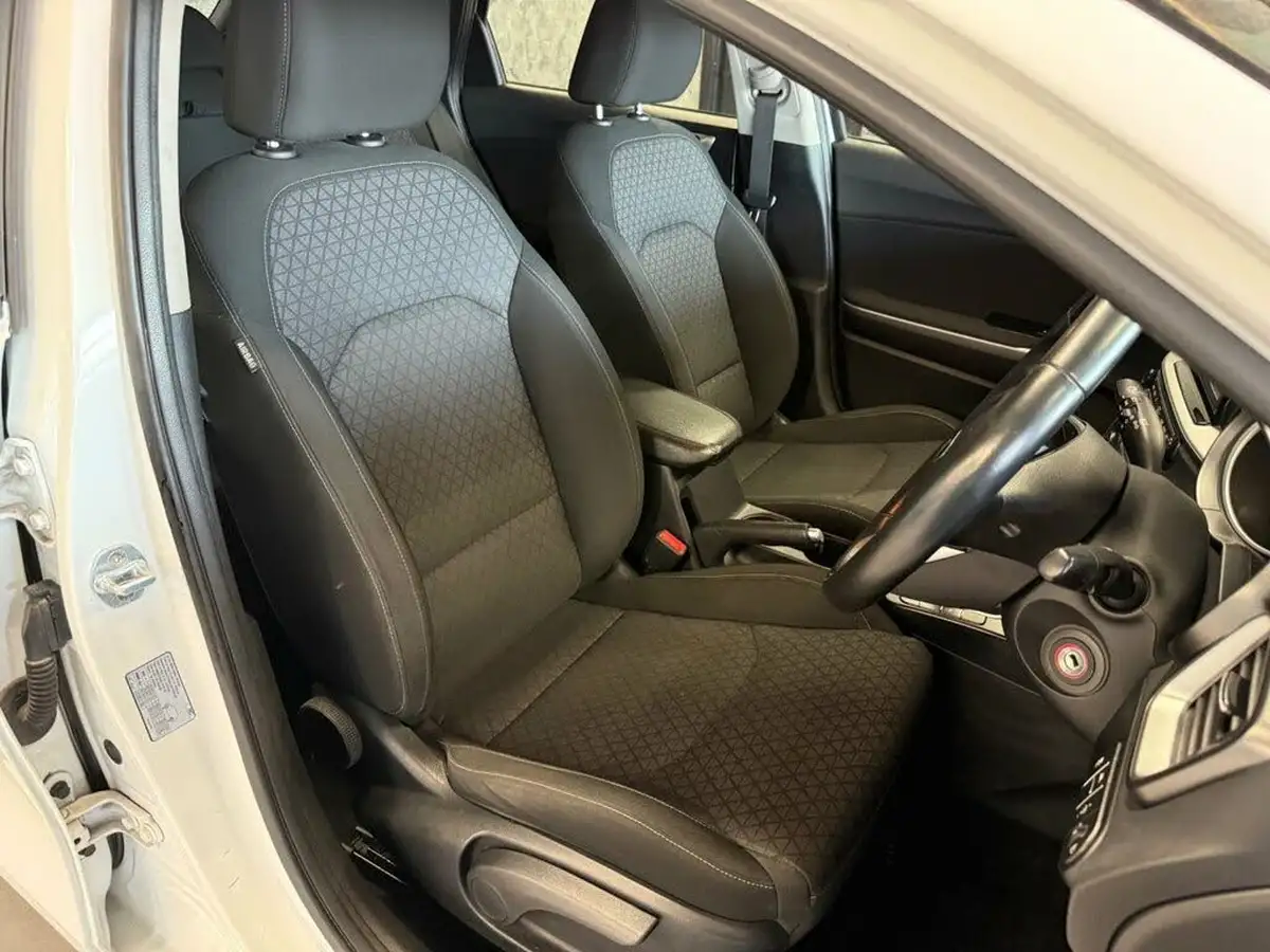 2019-kia-ceed-16crdi-2-eco-hatchback-big-15