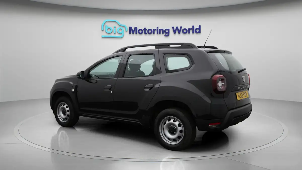 2021-dacia-duster-10-tce-essential-100bhp-bi-fuel-station-wagon-5d-big-5