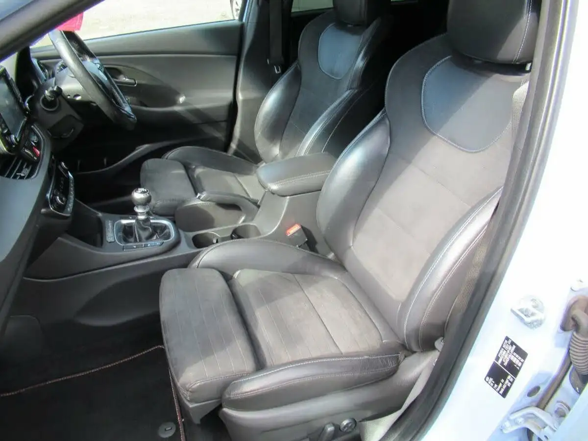 2019-hyundai-i30-n-20-t-gdi-n-performance-hatchback-big-43