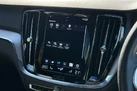 2021-volvo-v60-20-b4-r-design-small-38