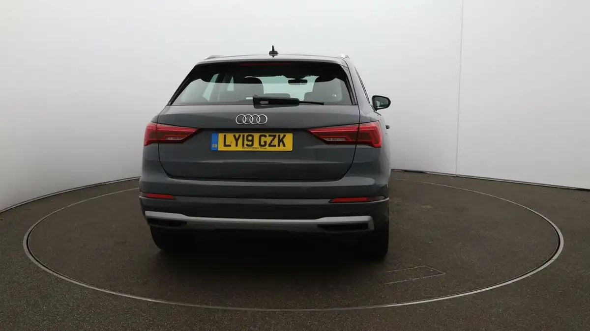 2019-audi-q3-15-35-tfsi-sport-cod-ss-station-wagon-1495cc-s-tronic-big-47