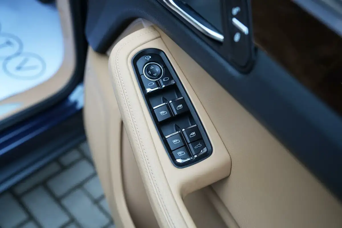 2016-porsche-macan-30td-s-big-45