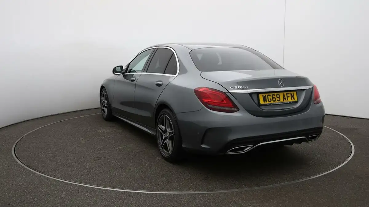 2019-mercedes-benz-c-class-20d-c300d-amg-line-245ps-ss-saloon-4d-big-52