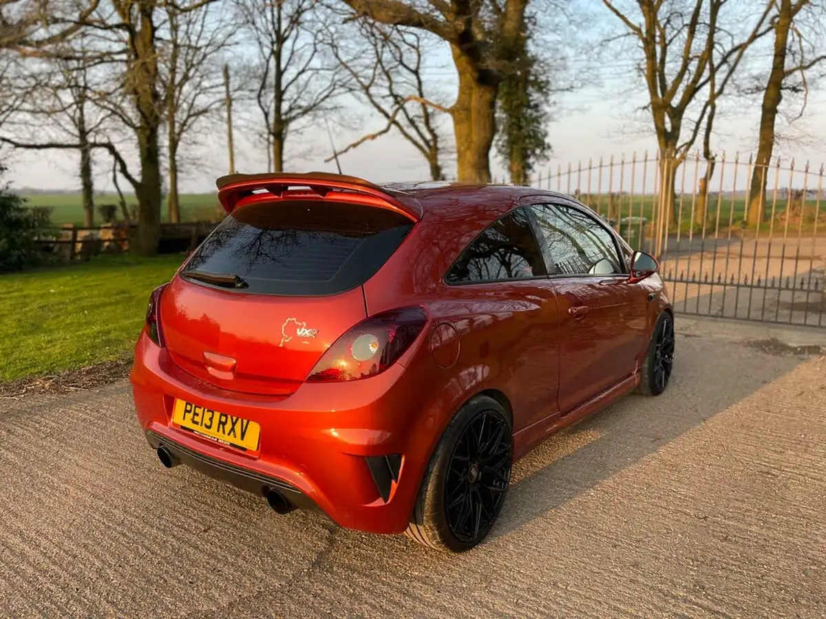 2013-vauxhall-corsa-16-vxr-nurburgring-edition-big-1