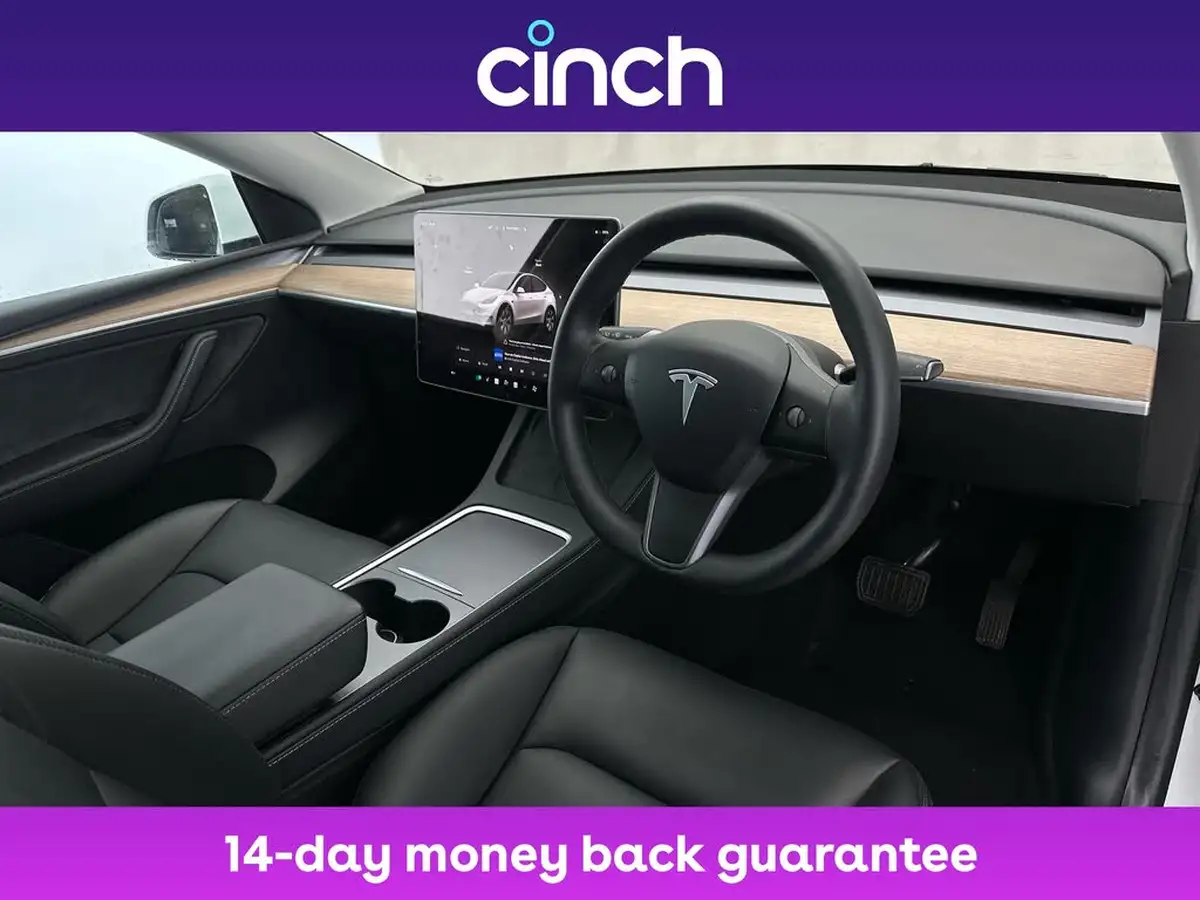 2022-tesla-model-y-e-long-range-big-8