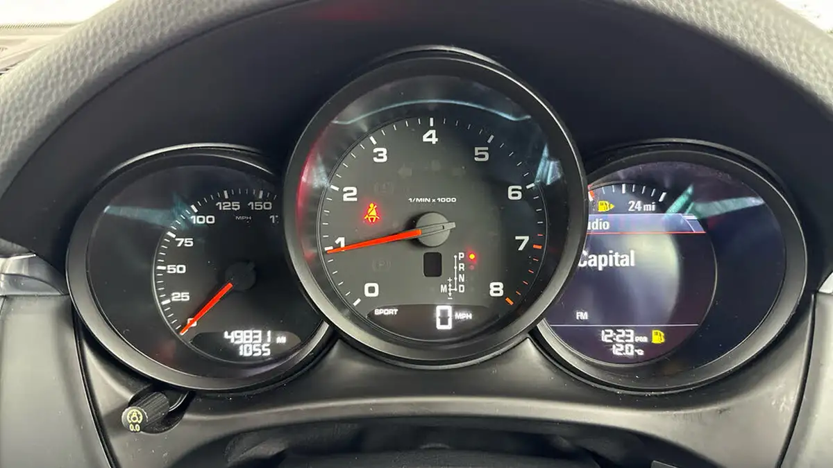 2018-porsche-macan-20-252ps-ss-big-12