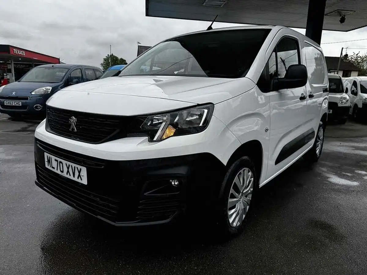 2020-peugeot-partner-12-puretech-1000-professional-110pseu6d-ss-big-9